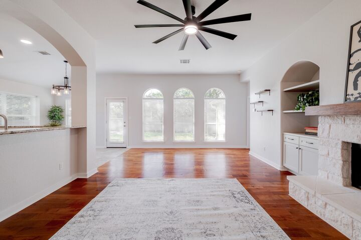 Property Photo:  2001 Kimbrook Drive  TX 78681 
