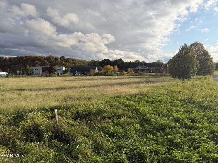 Property Photo:  202 Patch Way Road  PA 16635 