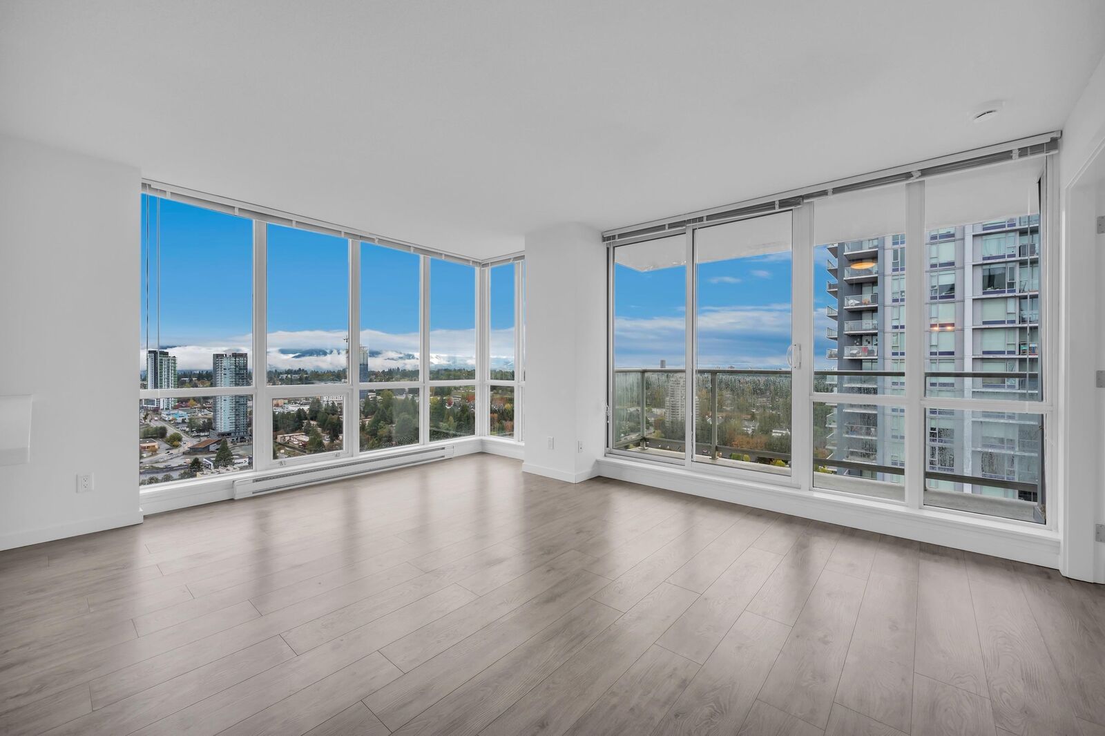 Property Photo:  13688 100 Avenue 3407  BC V3T 0G5 