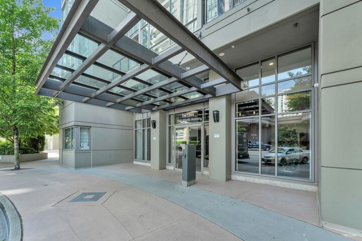 Property Photo:  2980 Atlantic Avenue 3003  BC V3B 0G2 