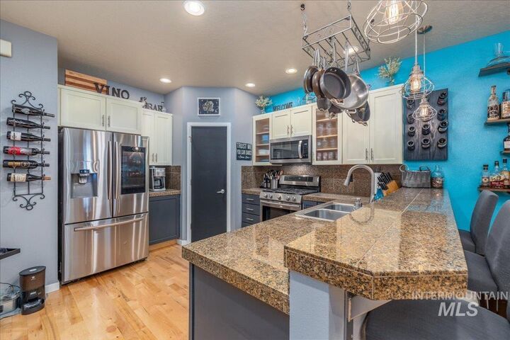 Property Photo:  328 E Water Pocket Ln.  ID 83714 