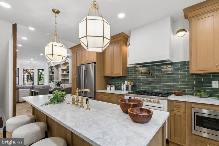 Property Photo: 1706 Christian PA 19146