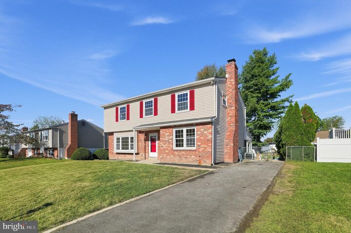 Property Photo: 15 Mulberry PA 19061