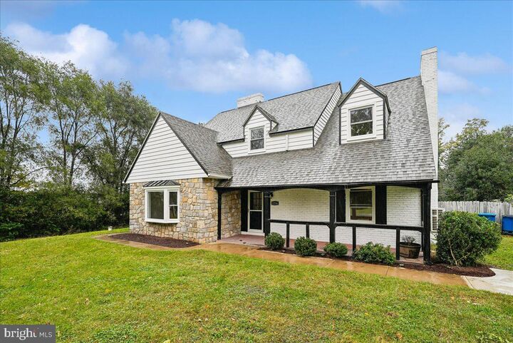 Property Photo:  1214 Martinsburg Pike  VA 22603 