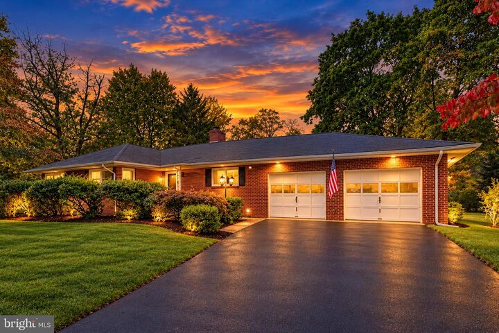Property Photo:  62 Mountain View Road  NJ 08628 