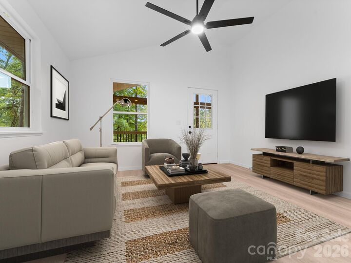 Property Photo: 202 Lyndhurst Drive NC 28791