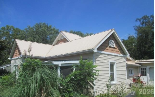 Property Photo:  63 Goodyear Street  NC 28786 