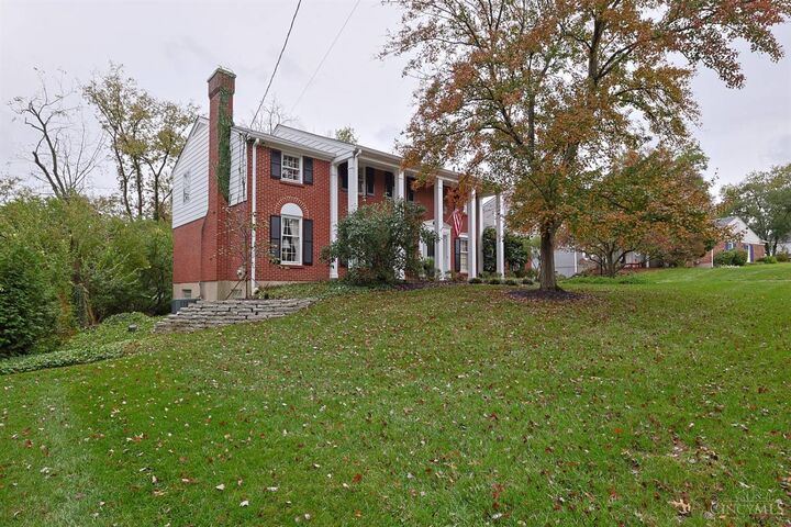 Property Photo: 6431 Pepperell Lane OH 45236