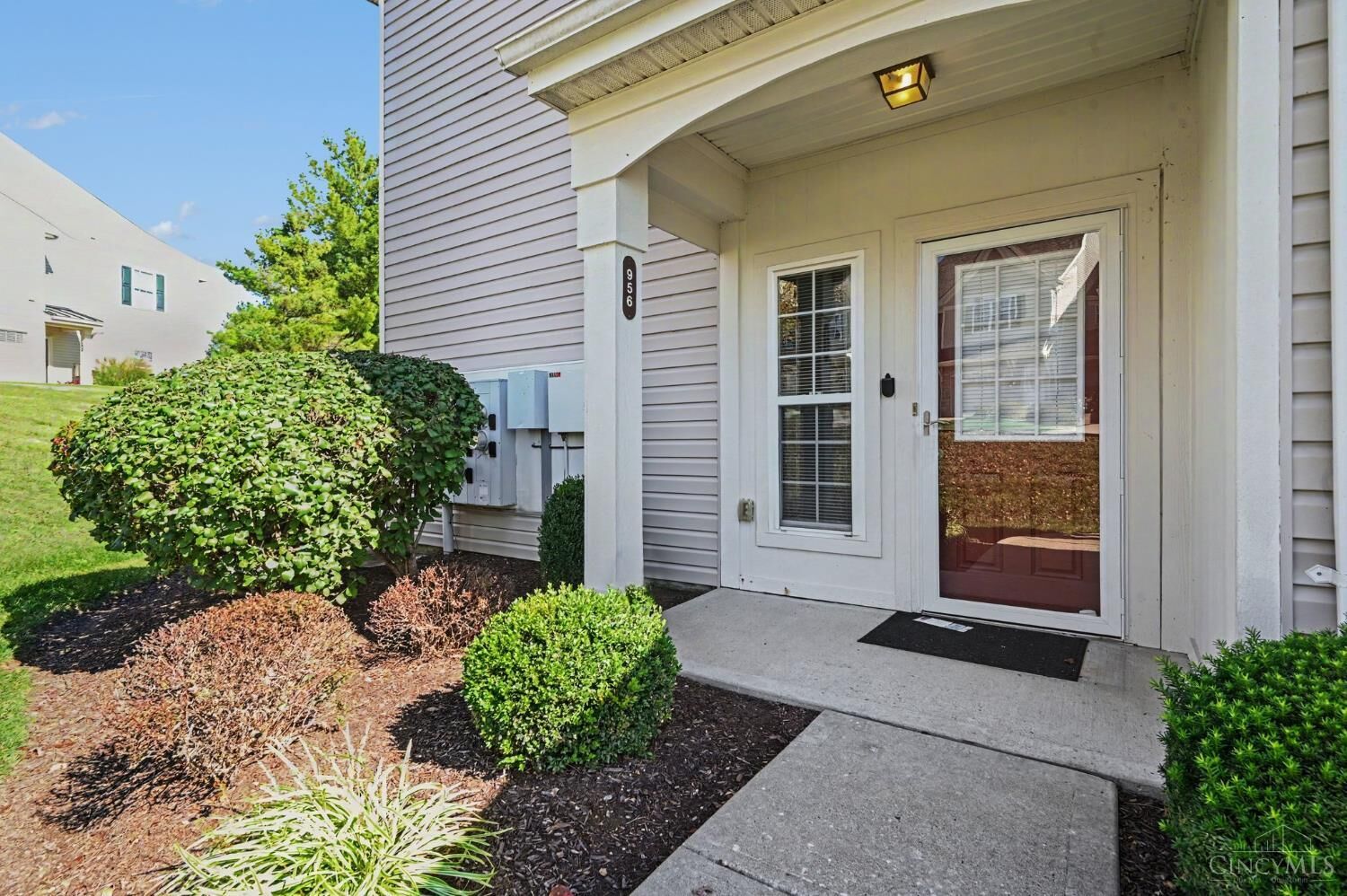 Property Photo:  956 Crossing Pointe  OH 45231 