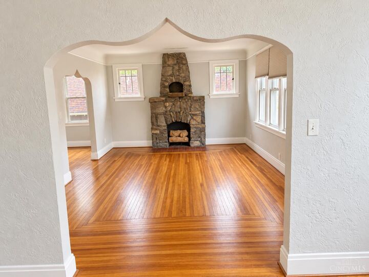 Property Photo:  817 Pedretti Avenue  OH 45238 