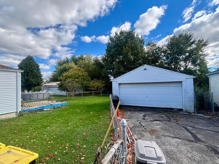 Property Photo: 874 Geneva Avenue OH 43223
