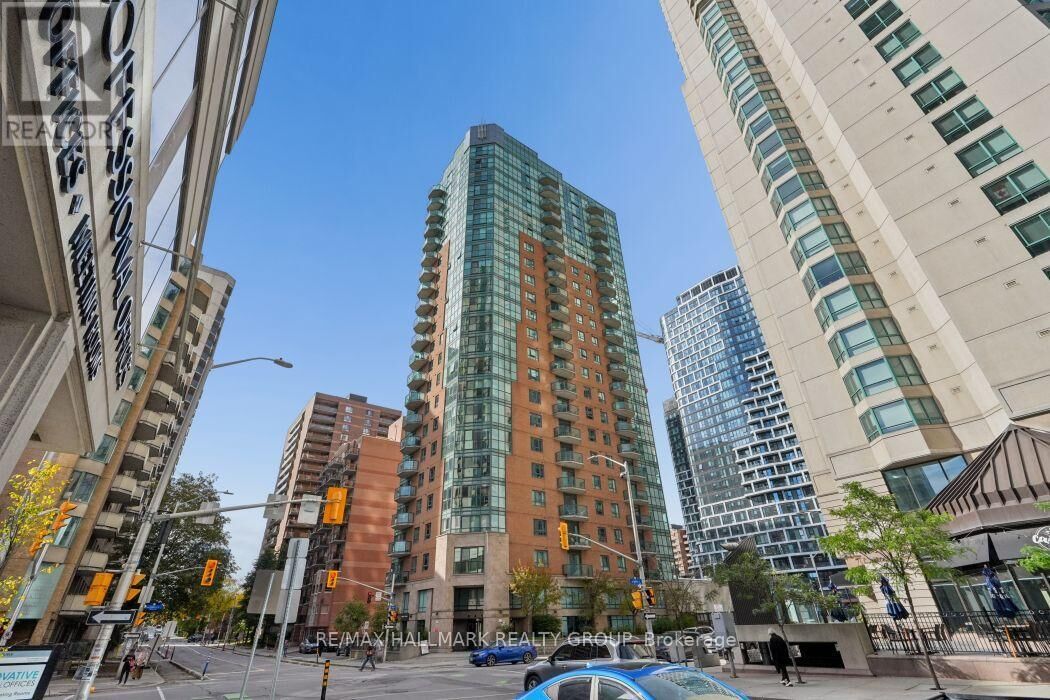 Property Photo:  445 West Laurier Avenue West 302  ON K1N 6R4 