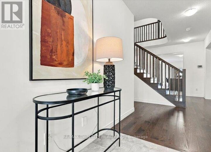 Property Photo:  905 Broadacre Place  ON N2R 0S6 