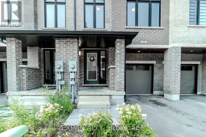 Property Photo:  585 Colborne St Street 1207  ON N3S 0K4 