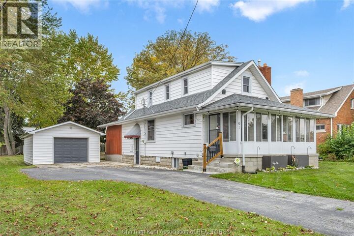 Property Photo:  61 University Avenue  ON N8A 3Z7 
