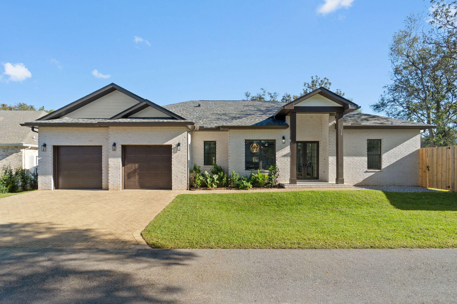 Property Photo:  708 Forest Street  FL 32541 