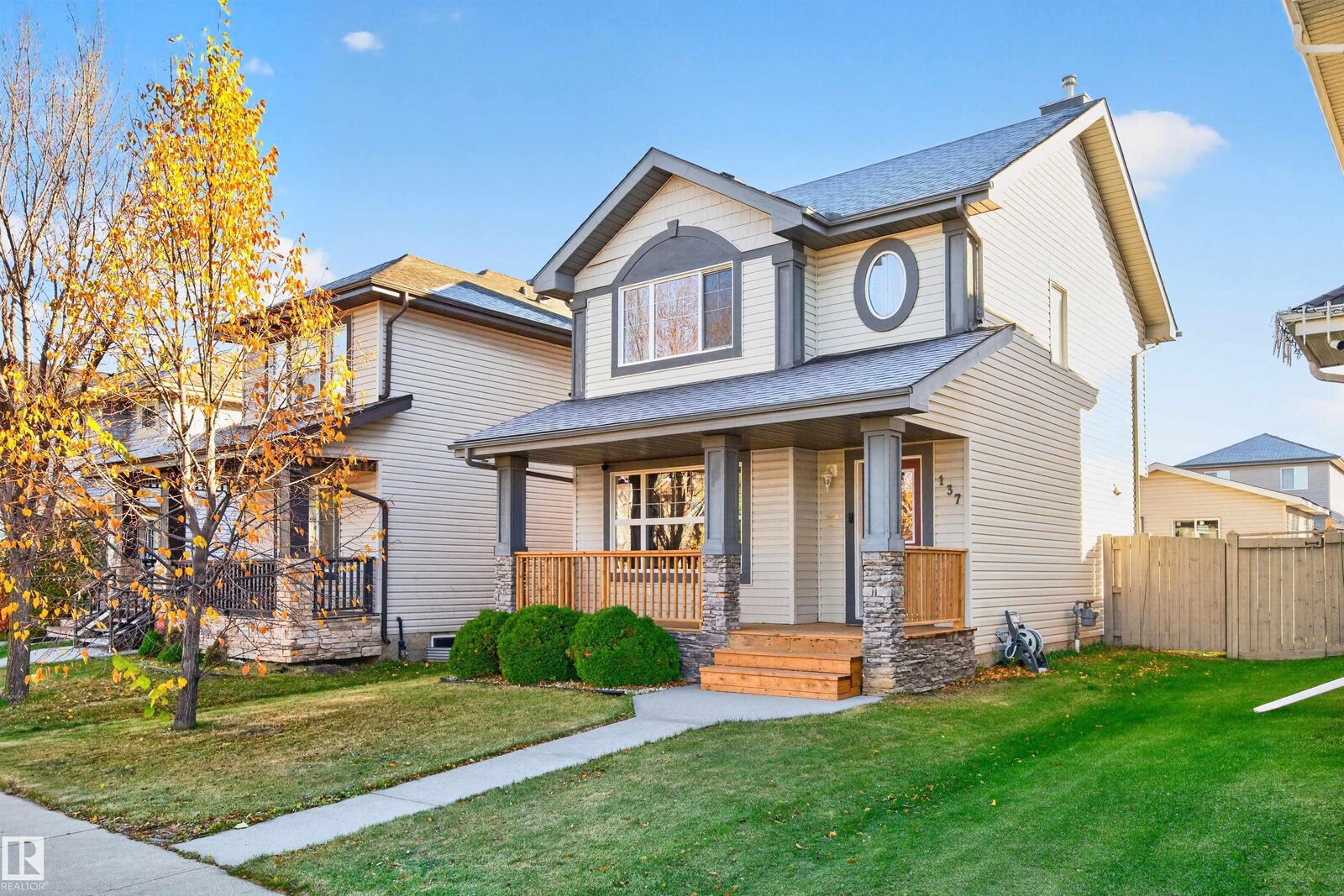 Property Photo:  137 62 Street SW  AB T6X 0B9 
