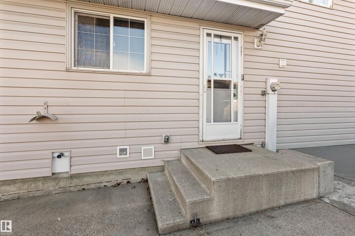 Property Photo:  1720 65 Street NW  AB T6L 1S2 