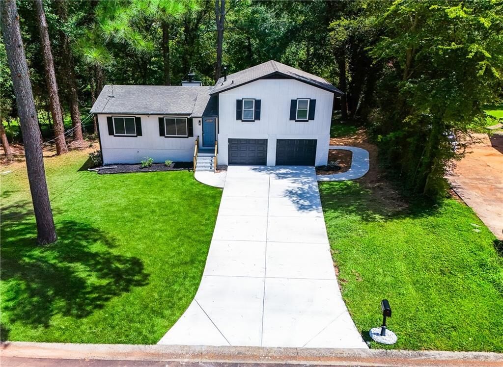 Property Photo:  1158 Research Drive NE  GA 30066 