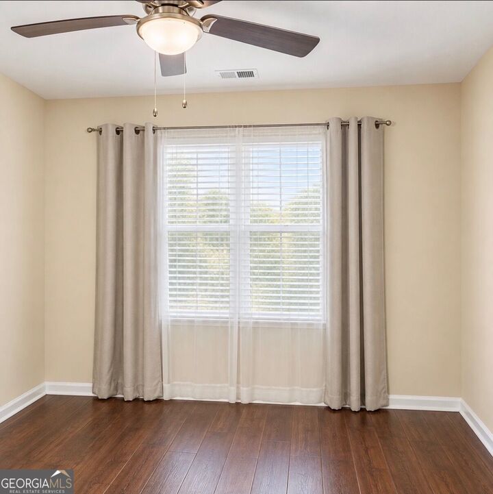 Property Photo:  930 New Hope Road SW  GA 30331 