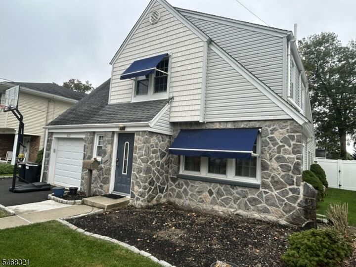 Property Photo:  822 Ramapo Ave  NJ 07442 