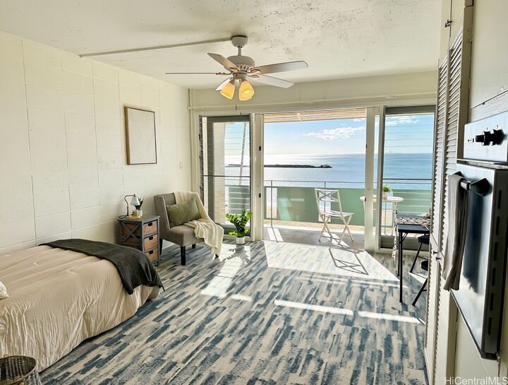 Property Photo: 85-933 Bayview Street 404 HI 96792