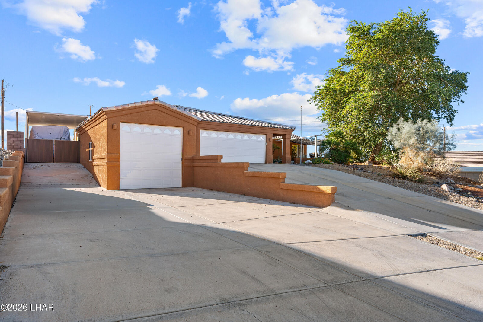 Property Photo:  2698 Arabian Plz  AZ 86404 