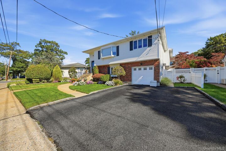 Property Photo:  1523 Dewey Avenue  NY 11710 