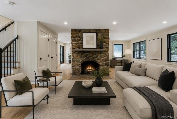 Property Photo:  676 Hardscrabble Road  NY 10514 