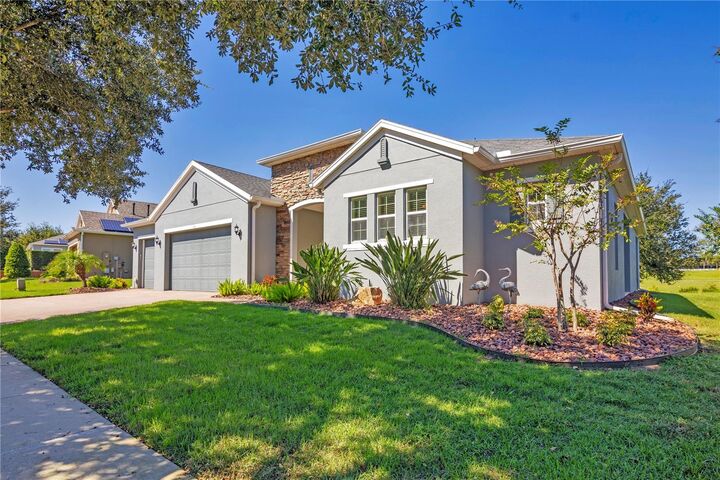 Property Photo:  103 Balmy Coast Road  FL 34736 