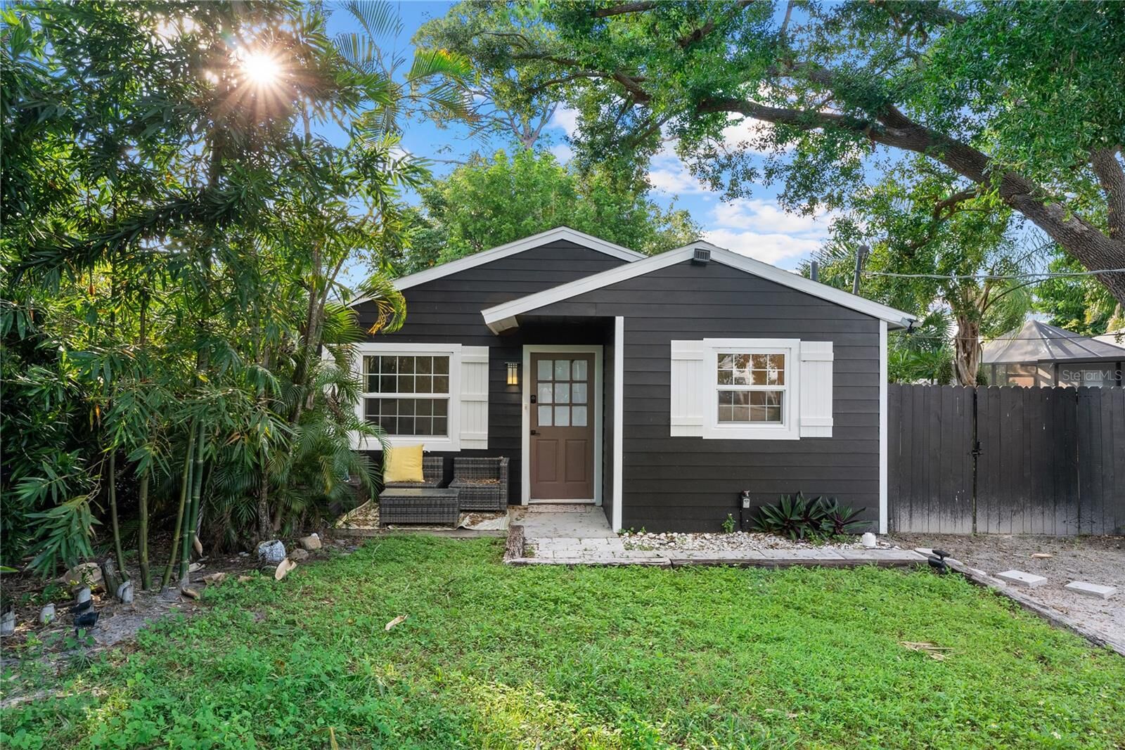 Property Photo: 4210 Olive Avenue FL 34231