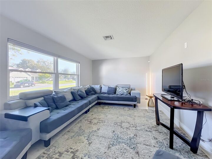 Property Photo:  7536 Village Green Drive  FL 32792 