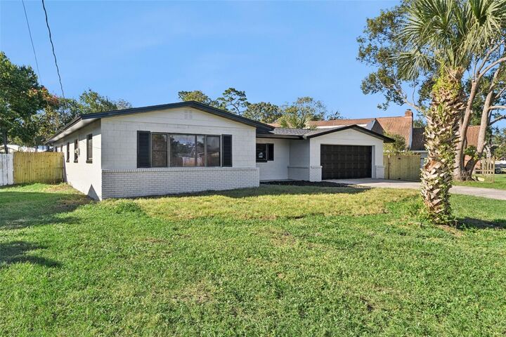 Property Photo: 720 Highland Terrace FL 32796