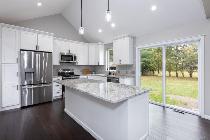 Property Photo:  4086 S Schreiber Road  MI 48626 