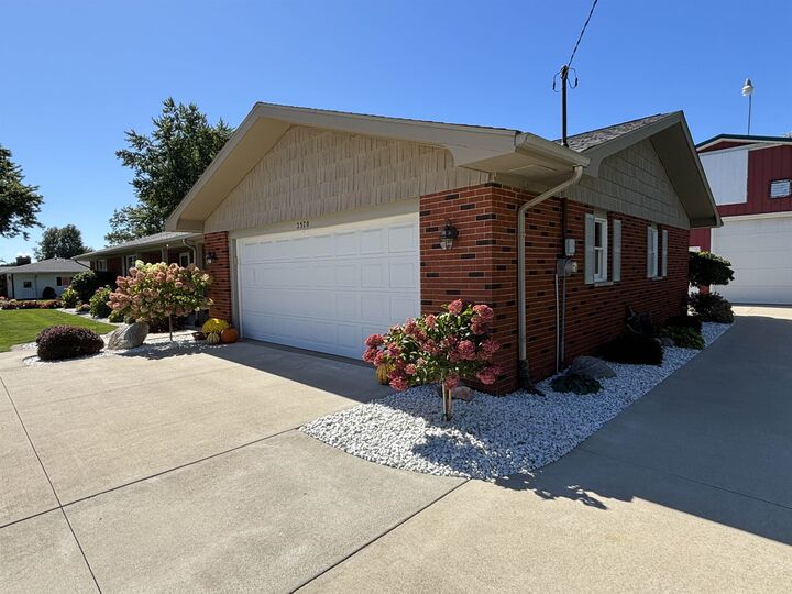 Property Photo: 2570 S Beyer Road MI 48601