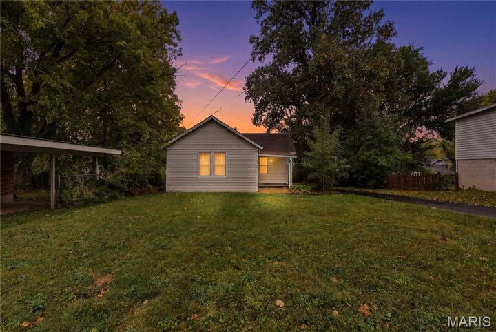 Property Photo:  8718 Mavis Place  MO 63114 