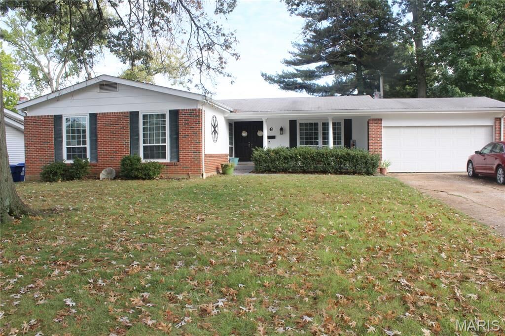 Property Photo: 6 Cornflower Court MO 63033