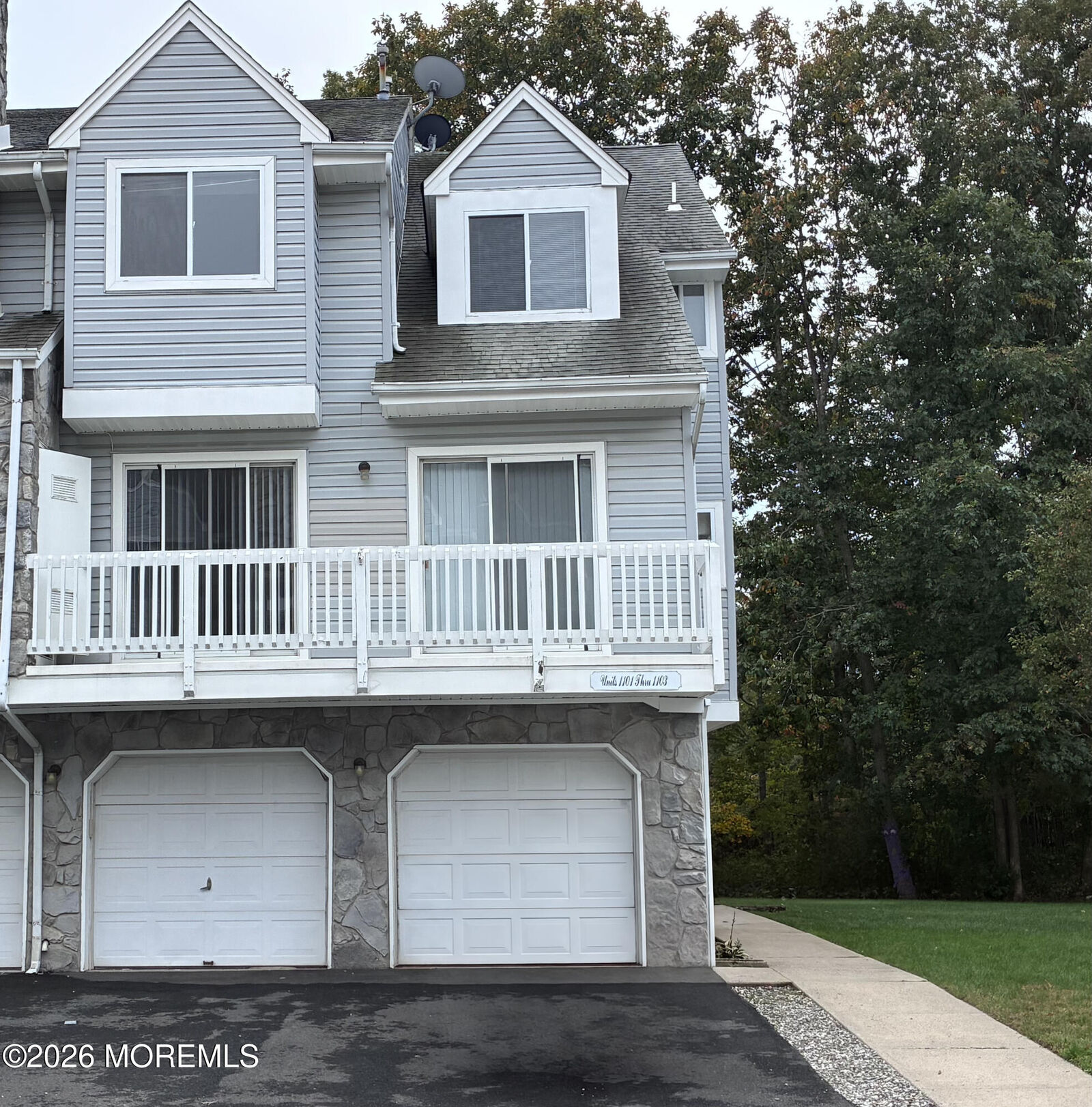 Property Photo:  1103 Scarlet Oak Avenue  NJ 08755 