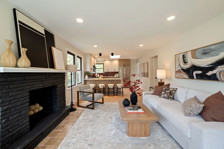 Property Photo: 4333 W Main Street IL 60076