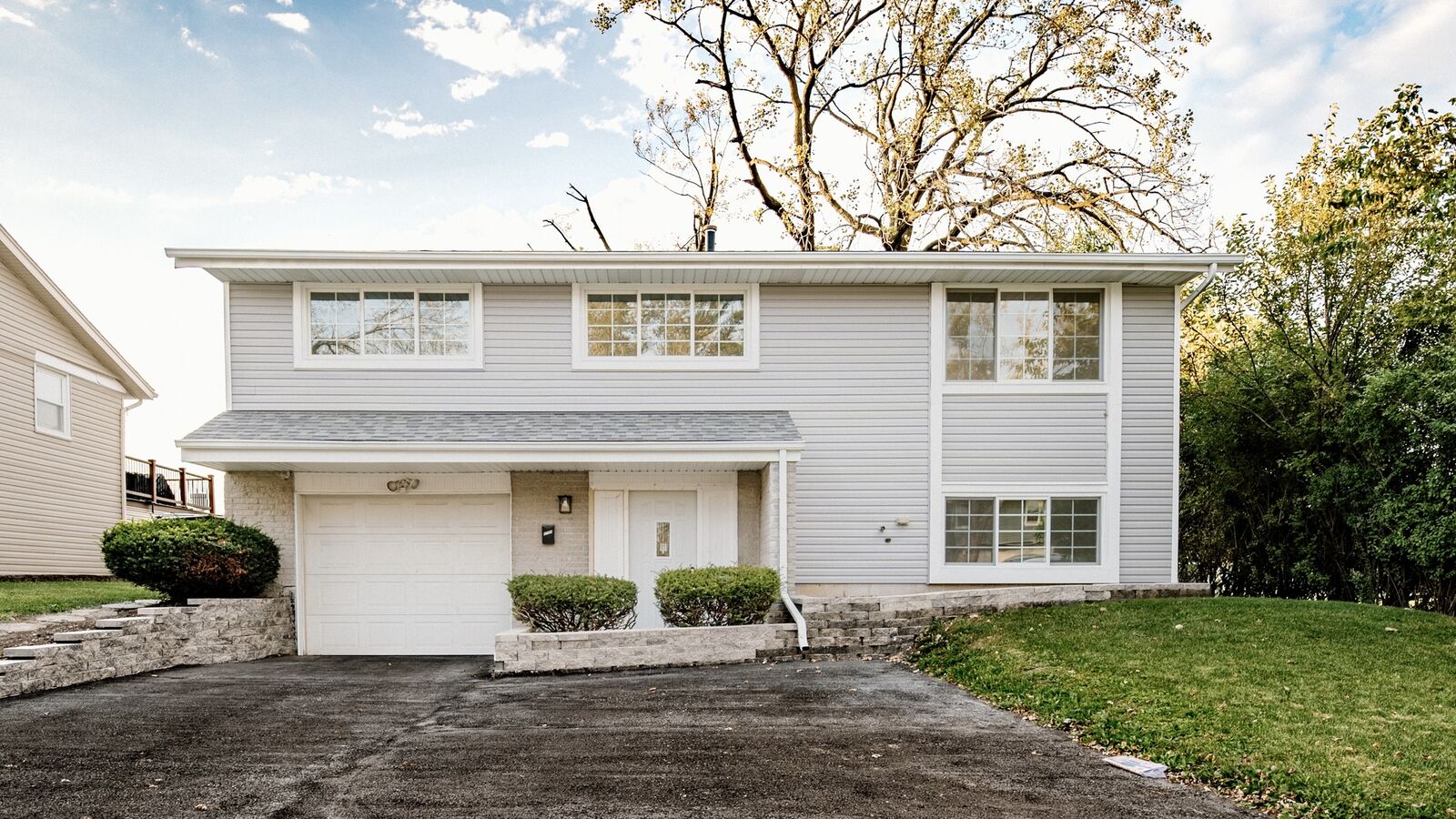 Property Photo:  3500 Laurel Lane  IL 60429 