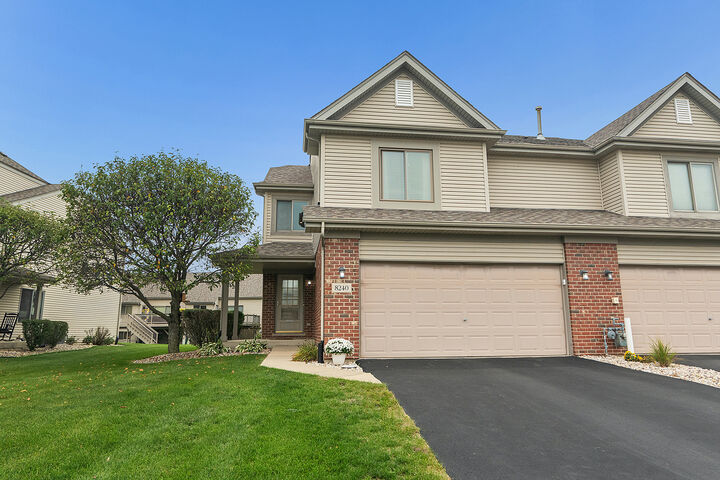 Property Photo:  8240 Auburn Lane  IL 60423 