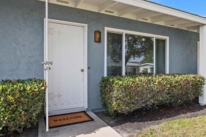 Property Photo: 3613 Brandywine CA 92057