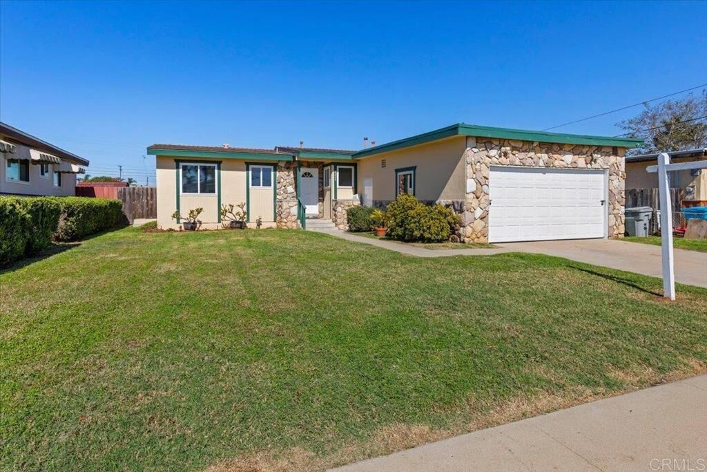 Property Photo:  2224 Hemlock Avenue  CA 92154 