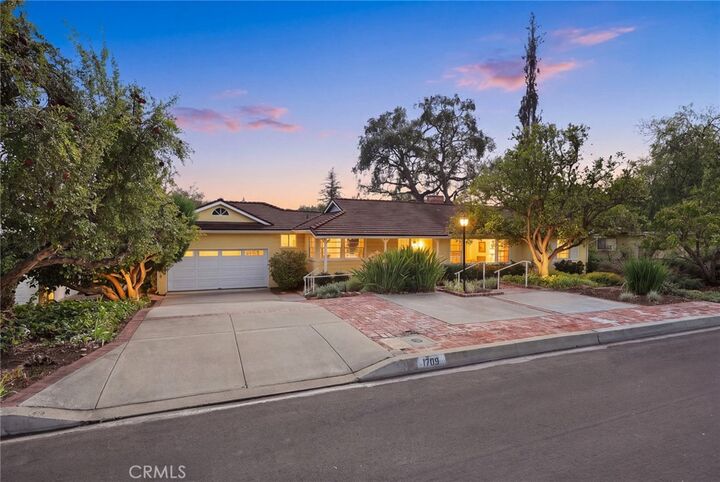 Property Photo: 1709 El Vista Circle CA 91006