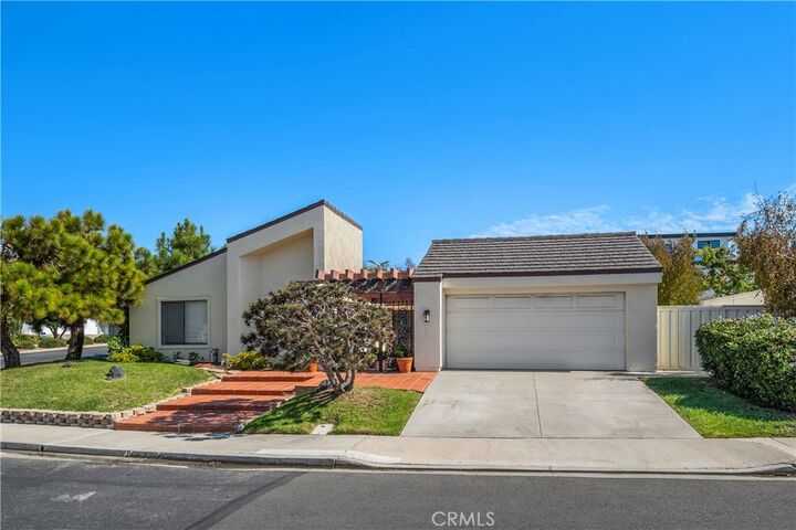 Property Photo:  33372 Dosinia  CA 92629 