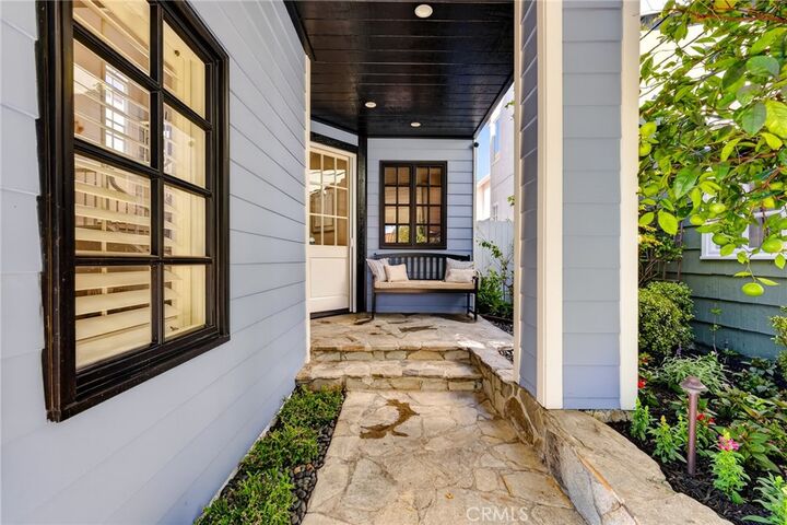 Property Photo:  607 Dahlia Avenue  CA 92625 