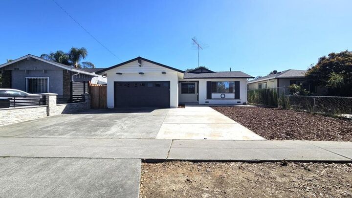Property Photo:  1688 Enesco Avenue  CA 95121 