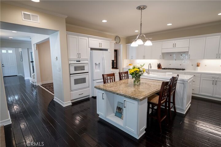 Property Photo:  24 Daisy Street  CA 92694 