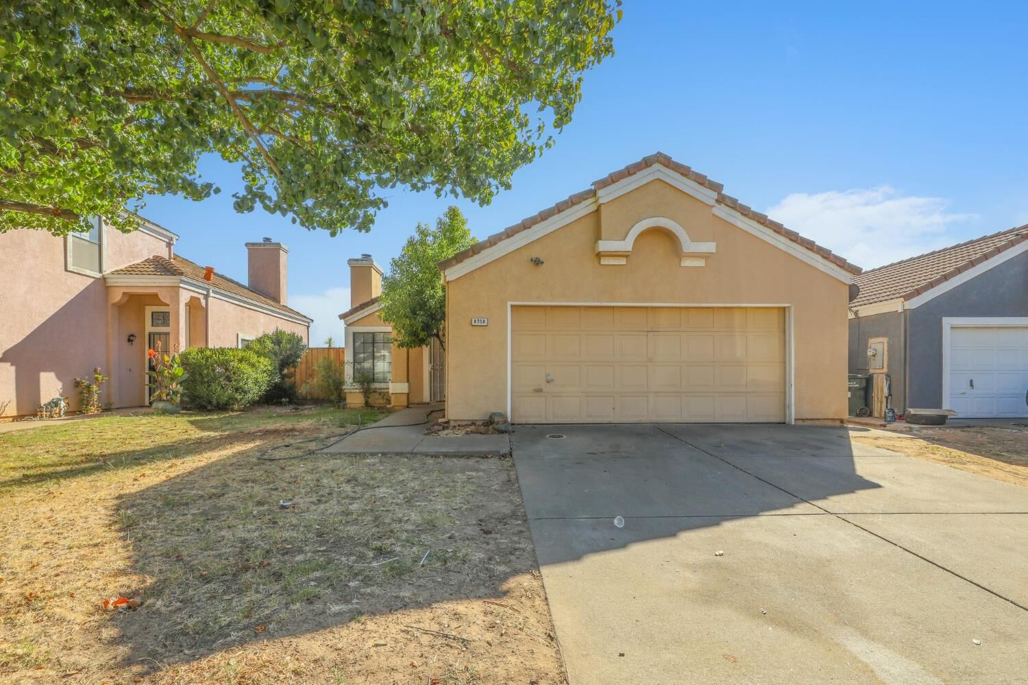 Property Photo: 8758 Lemas Road CA 95828