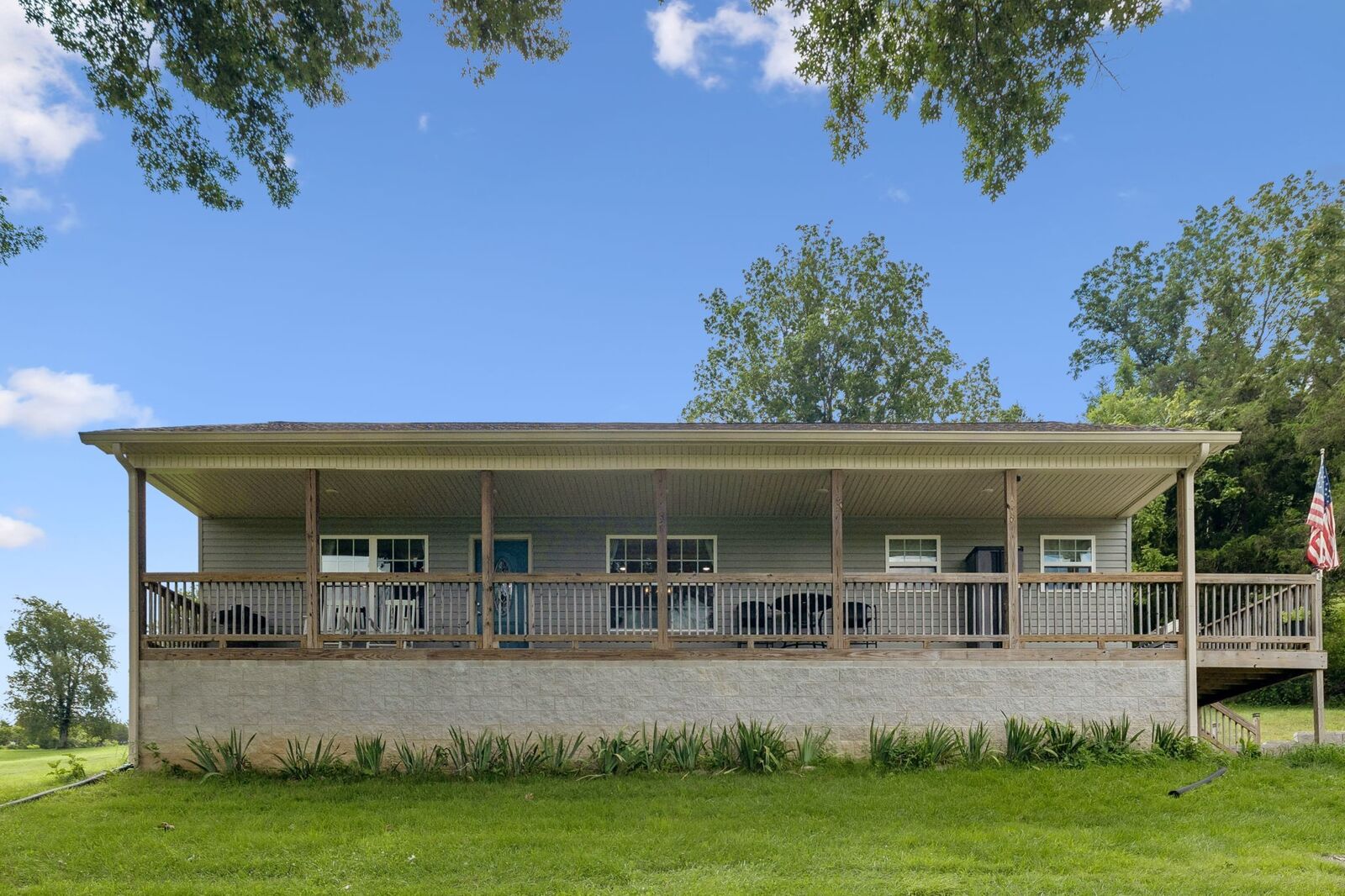 Property Photo:  256 Enigma Rd  TN 38552 